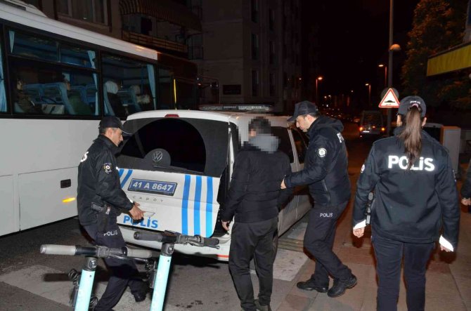 Çeşitli Suçlardan Hapis Cezasıyla Aranan 8 Kişiye Gözaltı