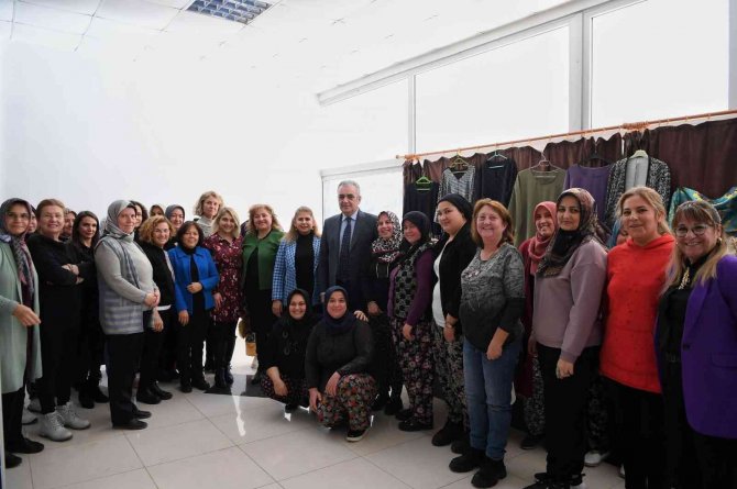 Esen: Üretimi Ve Üreteni Destekliyoruz