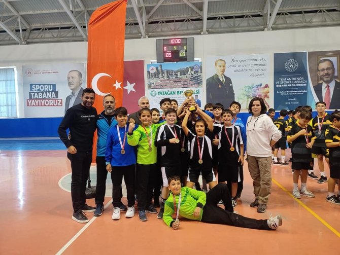 Köyceğiz Yunus Emre Ortaokulu Hentbolda İl Şampiyonu Oldu