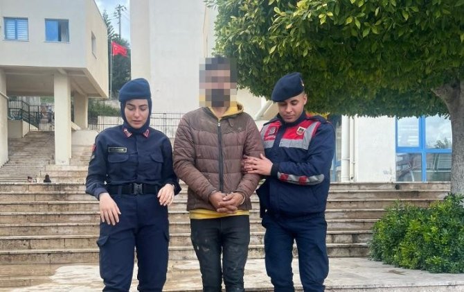 Karşılıksız Çek Dolandırıcısı Jandarmaya Yakalandı