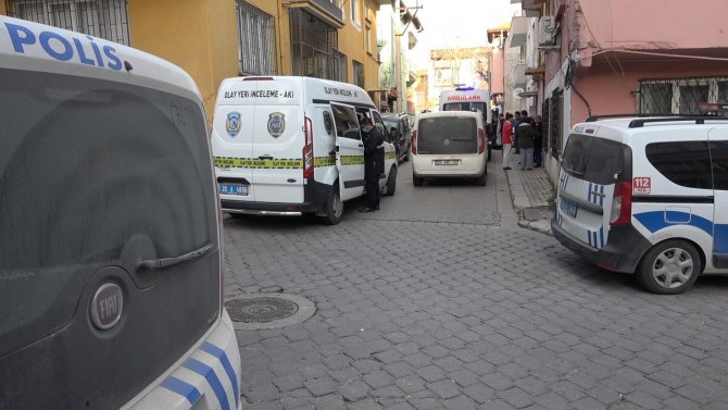 Cezaevinden Çıkan Anne-baba, Eve Girdiklerinde Kızlarının Cansız Bedeniyle Karşılaştı