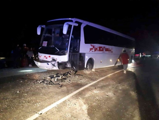 Kazadan Yaralı Olarak Kurtulan Sürücü Hastanede Hayatını Kaybetti