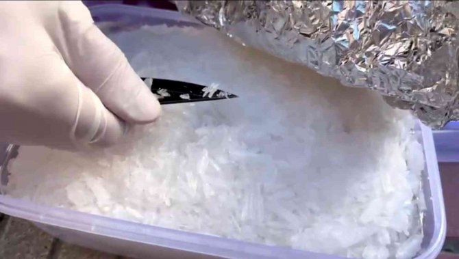 Elinde Taşıdığı Poşette 2 Kilo Metamfetamin Çıktı
