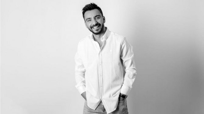 Barış Erkek Mavi Tik Dolandırıcılarının Mağduru Oldu