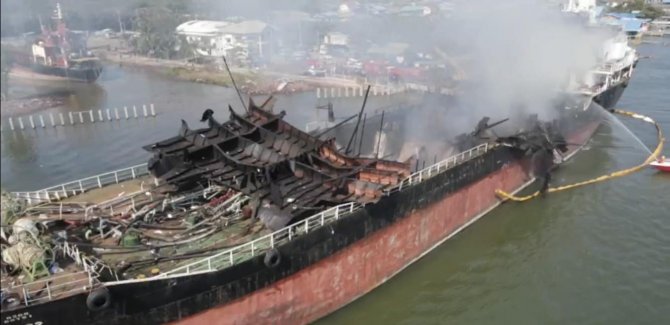 Tayland’daki Petrol Tankeri Patlamasında Bilanço Ağırlaşıyor: 8 Ölü, 4 Yaralı