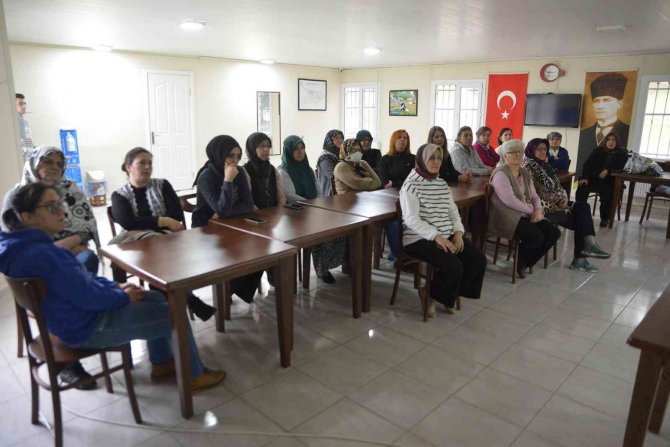 Tepebaşı İ̇klim Sözcüleri 444 Belde Evi Sakinini Bilgilendirdi
