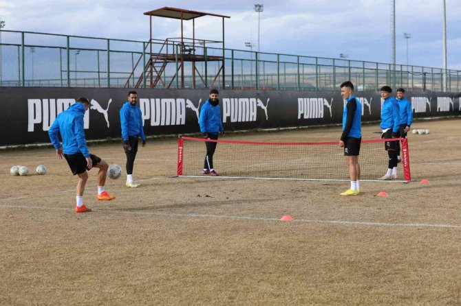 Afyonspor, Bursaspor Maçı Hazırlıklarına Başladı