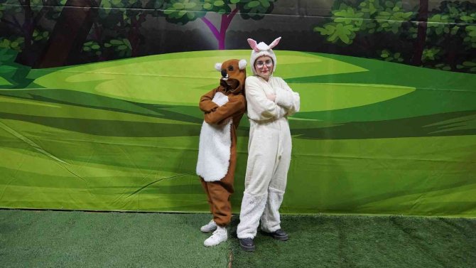 Keçiören Belediyesi’nden Çocuklara Tiyatro Gösterisi