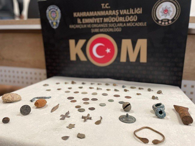 Satmaya Çalıştığı Tarihi Eserlerle Yakalandı