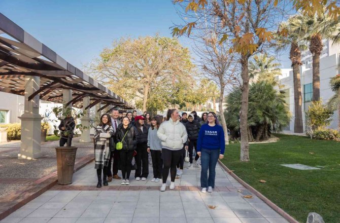 Üniversite Maratonundaki Liselilere Katkı