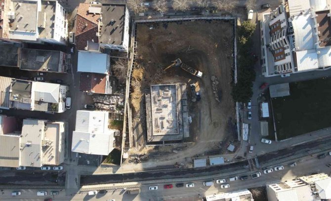 Dr. Sadık Ahmet Spor Tesisi Modern Komplekse Dönüşüyor