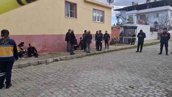 Aydın’da Bir Anne Ve 2 Çocuğu Evlerinde Ölü Bulundu