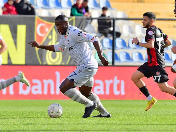 Ziraat Türkiye Kupası: Fatih Karagümrük: 2 - Medipol Başakşehir: 2 (Maç Sonucu)