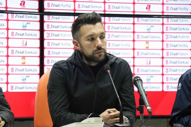 Farioli: “Ligin Liderine Kaybettik”