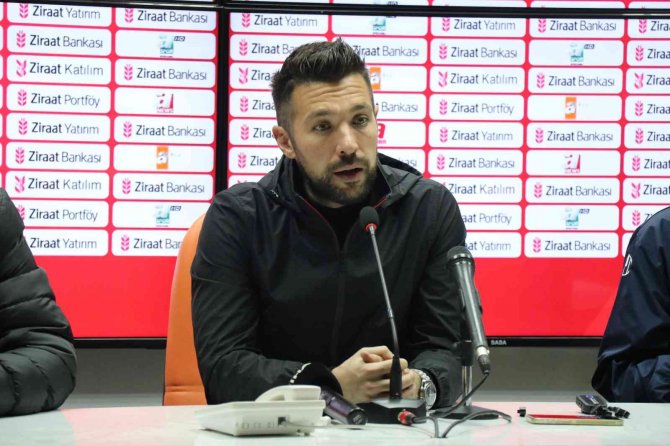 Farioli: “Ligin Liderine Kaybettik”