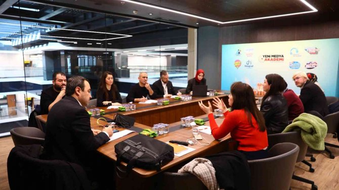 Başakşehir’de İ̇stihdam Zirvesi’ne Katılım Yoğun Oldu