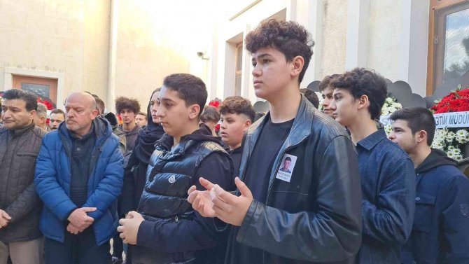 Geçirdiği Rahatsızlık Sonucu Hayatını Kaybeden Bulut Son Yolculuğuna Uğurlandı