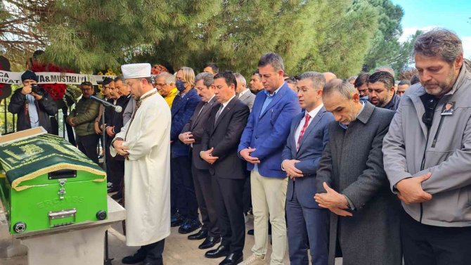 Geçirdiği Rahatsızlık Sonucu Hayatını Kaybeden Bulut Son Yolculuğuna Uğurlandı