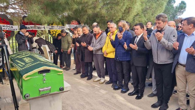 Geçirdiği Rahatsızlık Sonucu Hayatını Kaybeden Bulut Son Yolculuğuna Uğurlandı