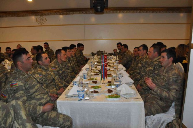 20 Ocak’ta Katledilen Azeriler Kars’ta Anıldı