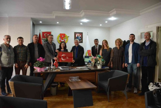 Abd İ̇stanbul Başkonsolosu Eadeh: “Kocaeli’ye Milyarlarca Dolar Yatırım Yapıyoruz Ve Binlerce İş Kolu Oluşmasına Katkıda Bulunuyoruz”