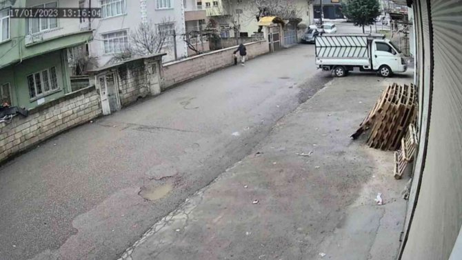 Polis Kaçırılan Çocuğu Bulmak İçin 12 Saat Kamera Kaydı İzledi