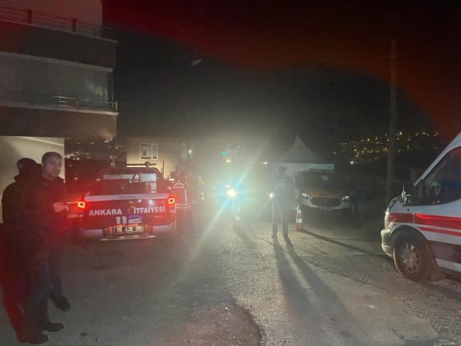 Ankara’da Bina Girişinde Göçük Meydana Geldi, 19 Daire Tahliye Edildi