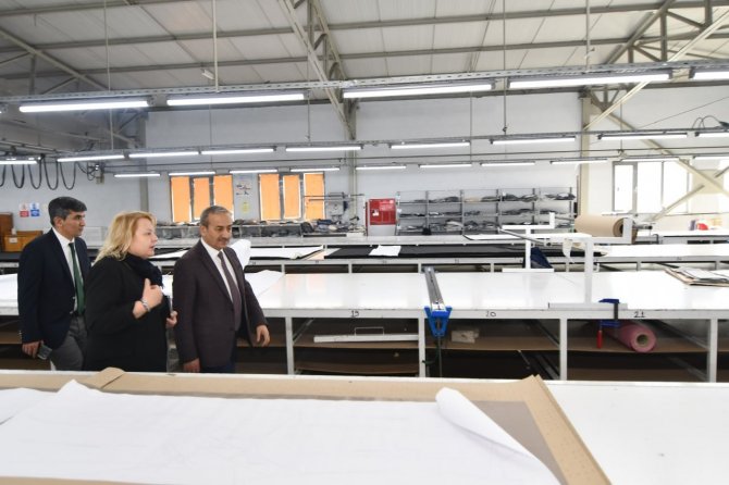 Okullaşma Oranını Artıran Meslek Eğitim Merkezleri Ara Eleman Boşluğunu Kapatıyor