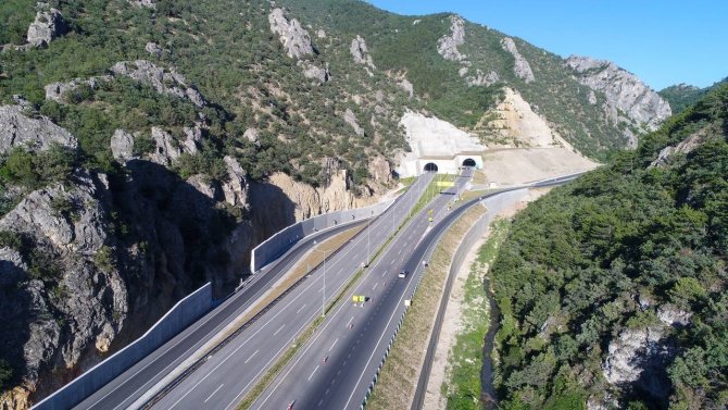 Cumhurbaşkanı Erdoğan, Badal Tüneli’nin Açılışını Canlı Bağlantıyla Yaptı