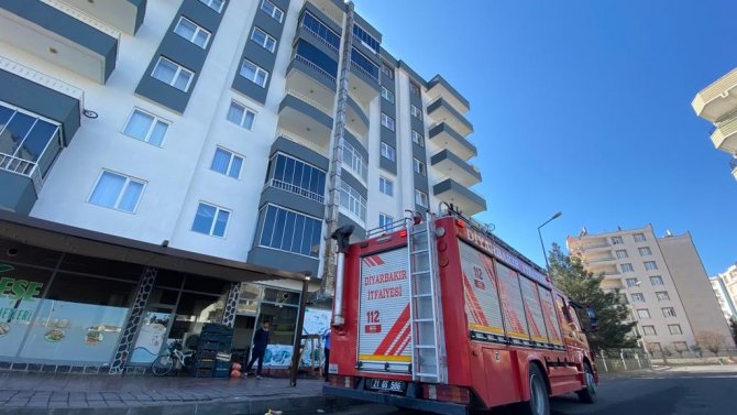 Yemek Fabrikası Bacasında Biriken Yağ, Yangına Sebep Oldu