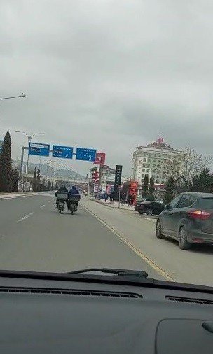 Elazığ’da Kuryelerin Tehlikeli Yolculuğu