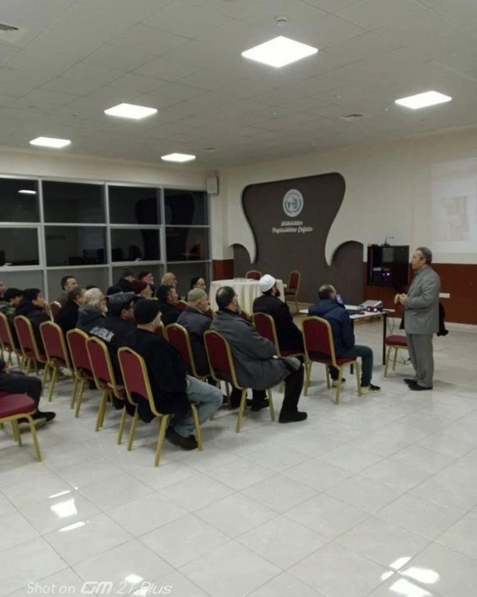 Evliliğe İlk Adım Semineri Verildi