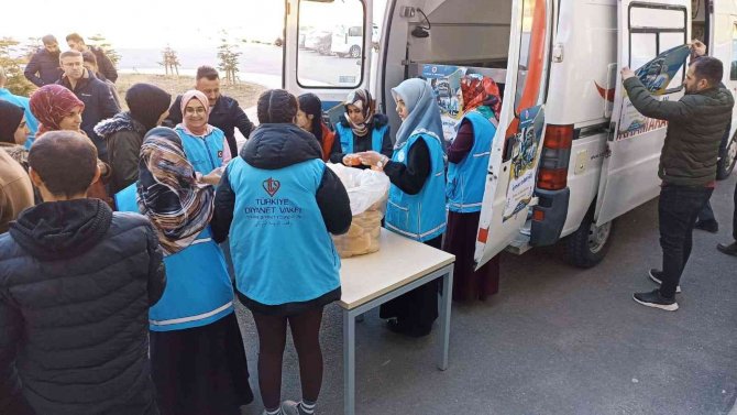 Hakkari Müftülüğünden Öğrencilere Çorba İkramı