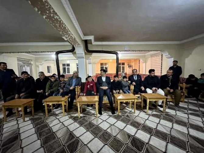 Kaymakam Hasan Kurt Gençlerle Bir Araya Geldi