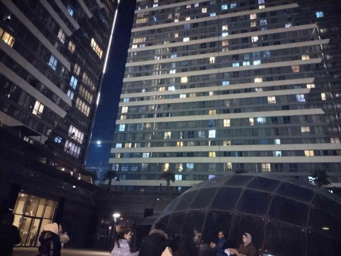 Kadıköy Broklyn Park Sitesi’nde Aidat Protestosu Üçüncü Gününde De Devam Ediyor