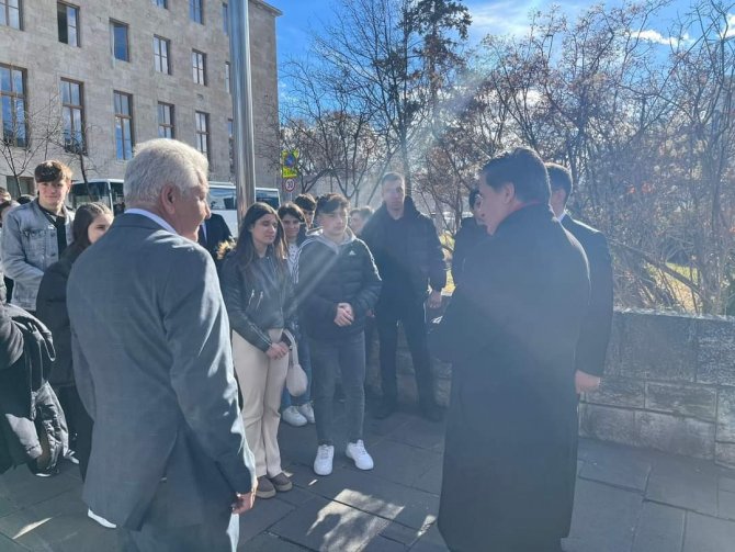 Milletvekili Güneş Öğrencileri Tbmm’de Gezdirdi