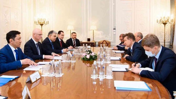 Kazakistan Doğalgazı Rusya’da İşlenecek