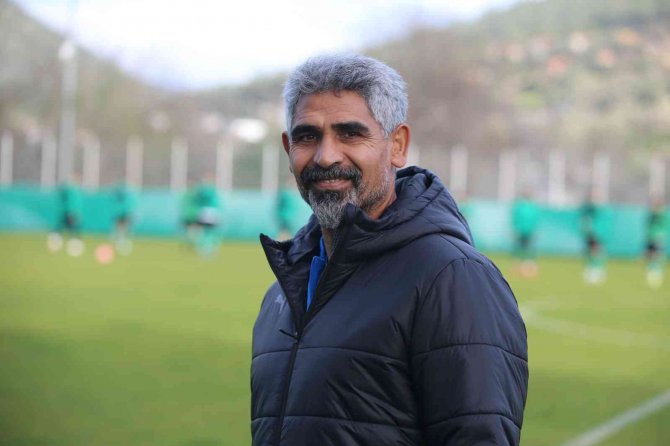 İ̇smet Taşdemir: "Parolamız; Kazanamadıysak Da Yenilmeyelim"