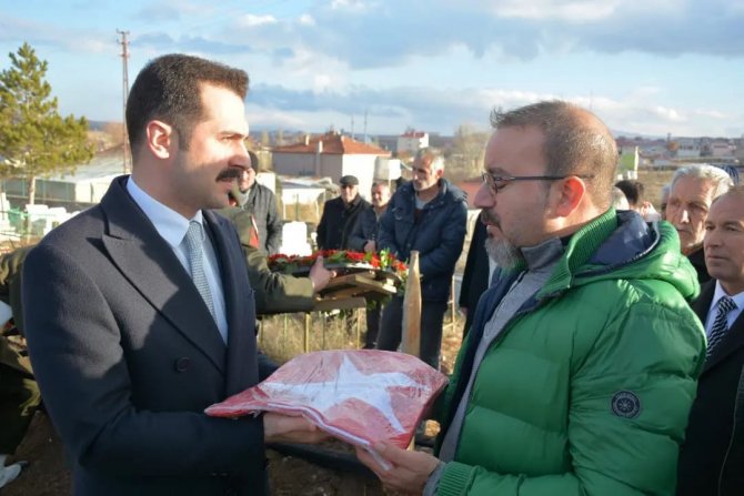 Kıbrıs Gazisi Toprağa Verildi