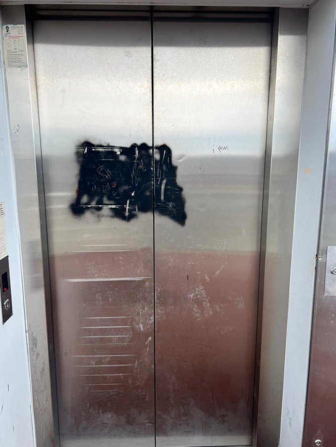 Şehidin Adını Taşıyan Yaya Üst Geçidini Bakın Ne Hale Getirdiler