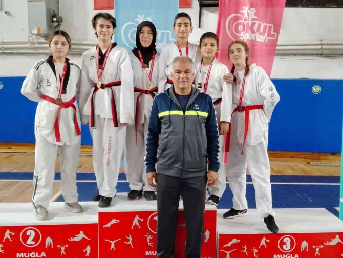 Köyceğizli Taekwondo Sporcuları Madalyalara Ambargo Koydu