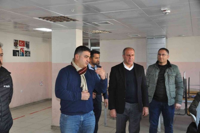 Bulanık İ̇mkb’de Tayini Çıkan Öğretmenlere Veda Yemeği