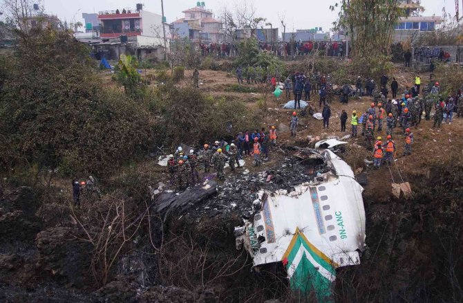 Nepal’de Düşen Yolcu Uçağındaki Cansız Bedenlerin Tümü Bulundu