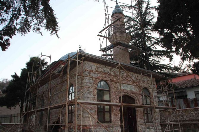 Osmanlı’nın İlk Mescidi Olan Kuyulu Mescit’i Yenileme Çalışmaları Başladı