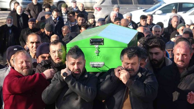 Çok İstediği Kutsal Toprakları Gördü, Dönüş Yolunda Uçakta Kalbi Durdu