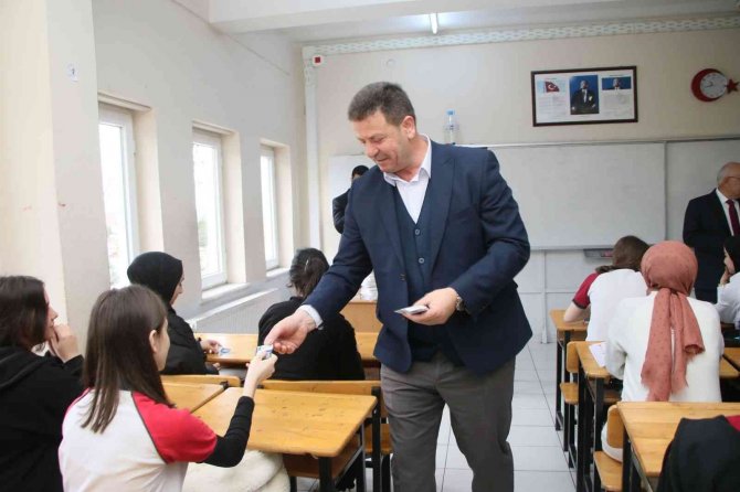 Başkan Soykan: “Çocuklarımızın Ve Gençlerimizin Daima Yanındayız”