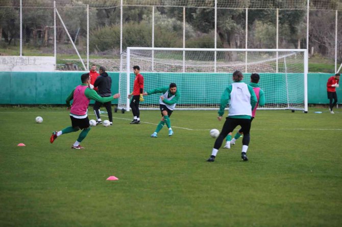 İ̇smet Taşdemir: "Parolamız; Kazanamadıysak Da Yenilmeyelim"