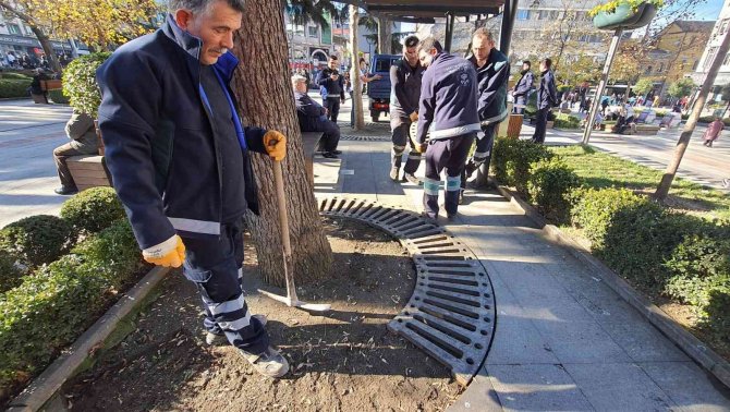 Metal Döküm Ağaç Izgaralarını Çalan Şüpheliler Yakalandı