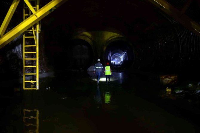 Bütçesi 9 Bakanlıktan Fazla Olan İ̇bb, Sıfırdan Metro Projesi Geliştiremedi