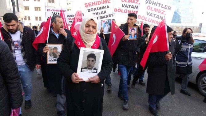 Vanlı Ailelerin Evlat Nöbeti 53’üncü Haftasına Girdi